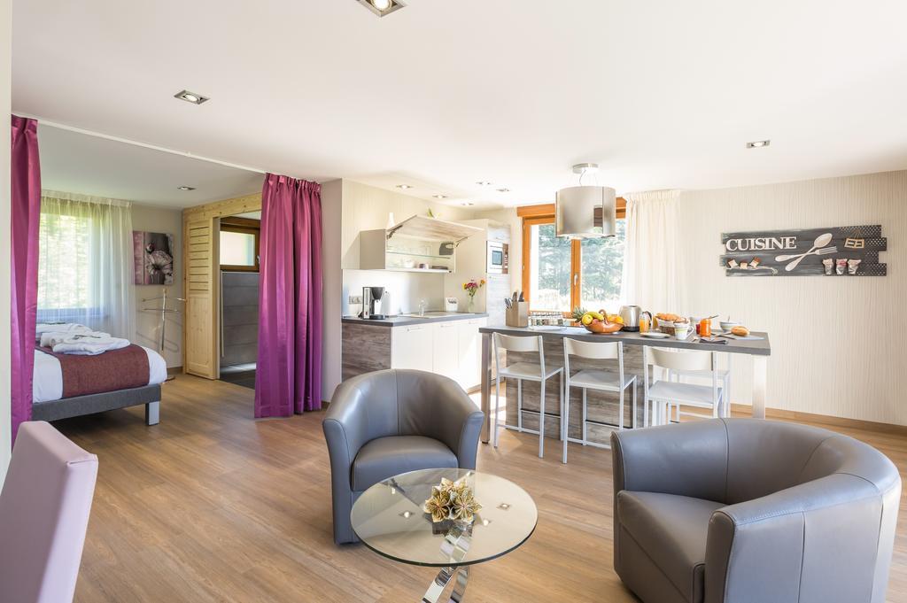 Logis Hotel Le Relais Du Bois Vialotte Le Chambon-sur-Lignon Buitenkant foto