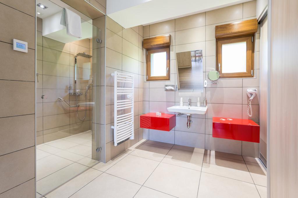 Logis Hotel Le Relais Du Bois Vialotte Le Chambon-sur-Lignon Buitenkant foto