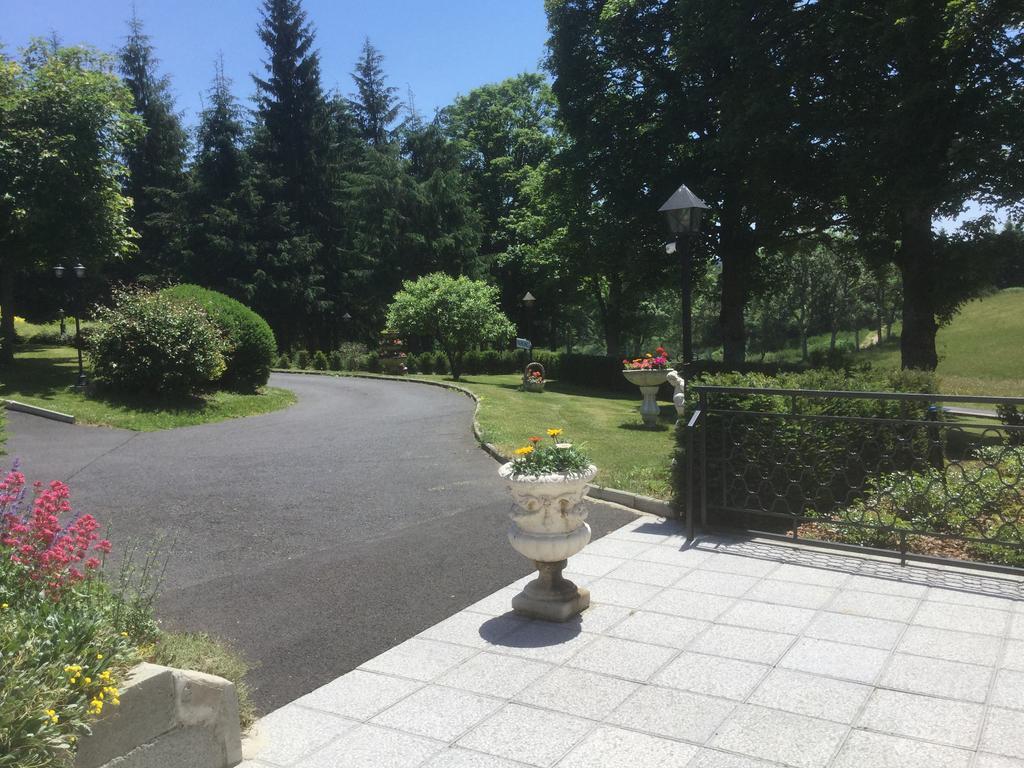 Logis Hotel Le Relais Du Bois Vialotte Le Chambon-sur-Lignon Buitenkant foto